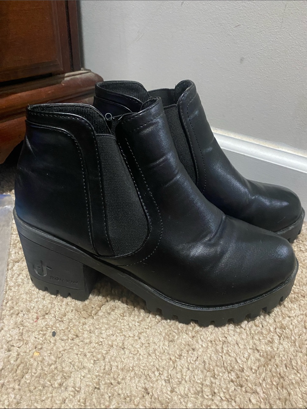Black Chelsea boots